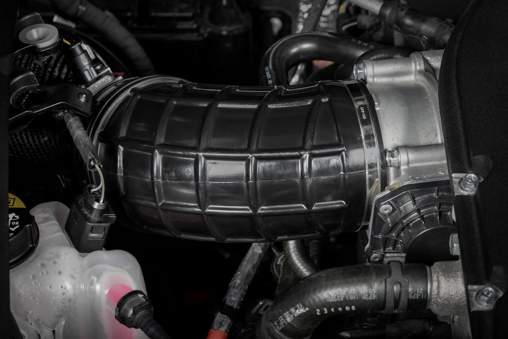 Eventuri Carbon Fibre Intake System Lotus Emira V6 Supercharged